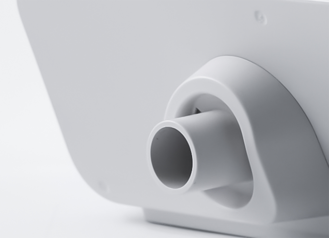 Close-up technical illustration of the Resvent iBreeze 30STA rear panel, highlighting the air outlet port where the 19 mm or 15 mm flexible breathing tubing connects to the device.